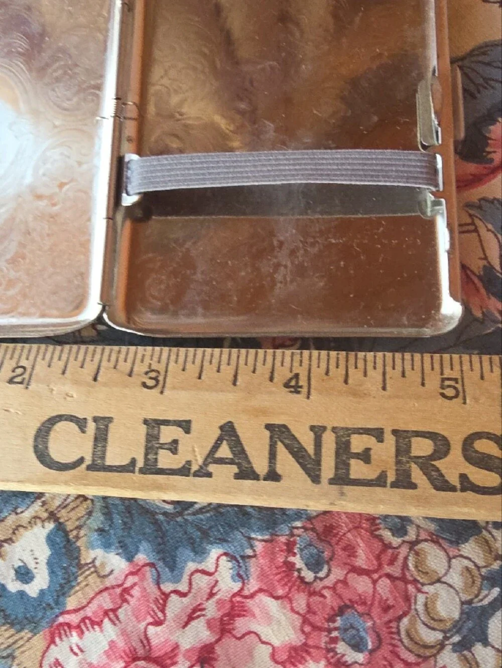 Vintage Embossed German  Silver Toned  Decorative Scrolled Card Case Snap Close